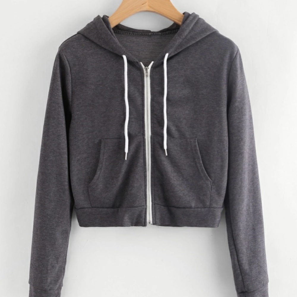 Cropped gray hoodie
